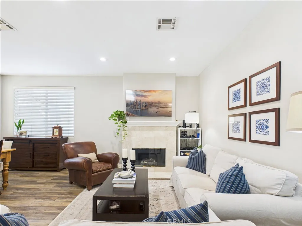 3645 Farquhar Ave, Los Alamitos, California 90720 home-pic-9